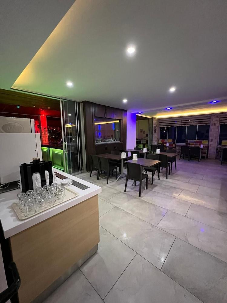 Miray Hotel İçmeler Extérieur photo