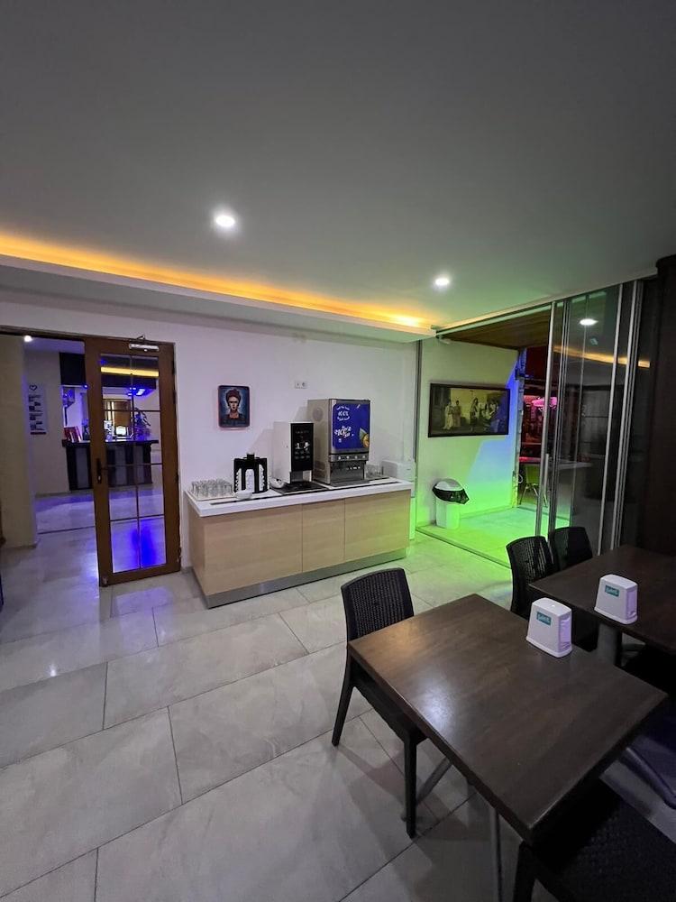 Miray Hotel İçmeler Extérieur photo